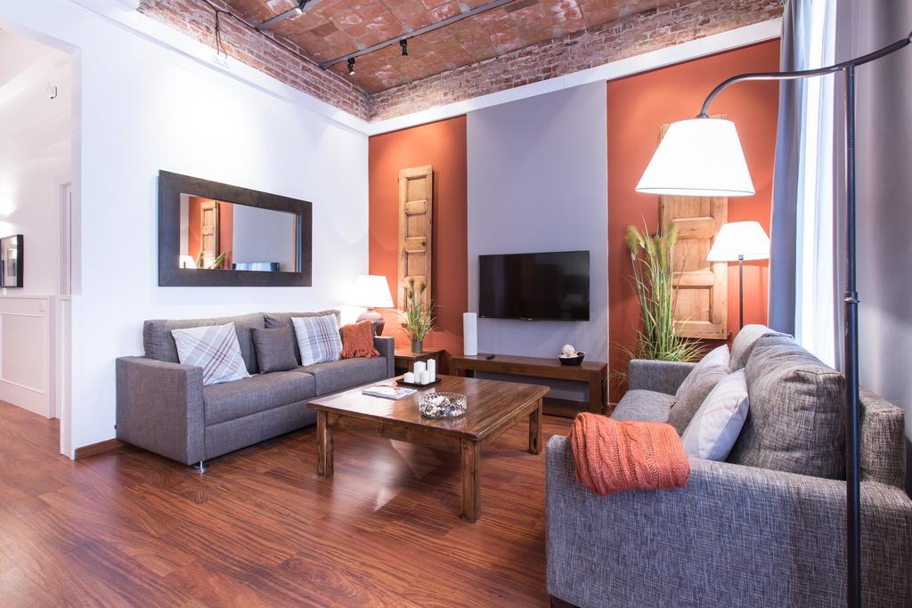 Serennia Apartamentos Ramblas - Placa Catalunya Барселона Номер фото