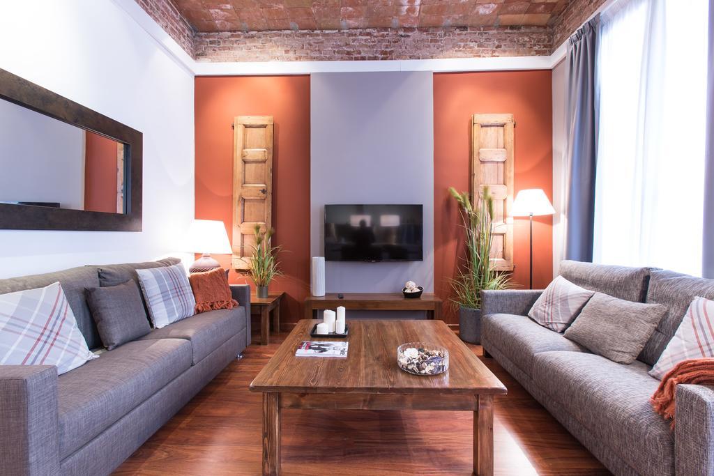Serennia Apartamentos Ramblas - Placa Catalunya Барселона Номер фото