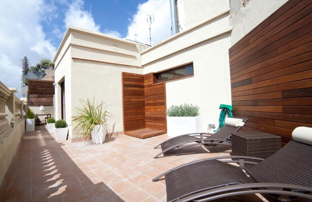 Serennia Apartamentos Ramblas - Placa Catalunya Барселона Номер фото
